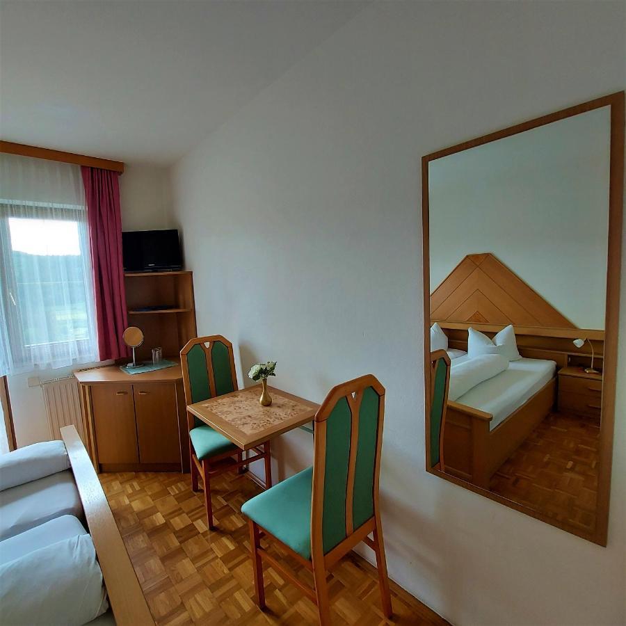 Landgasthof Hasbauer Klein Sankt Paul Zewnętrze zdjęcie